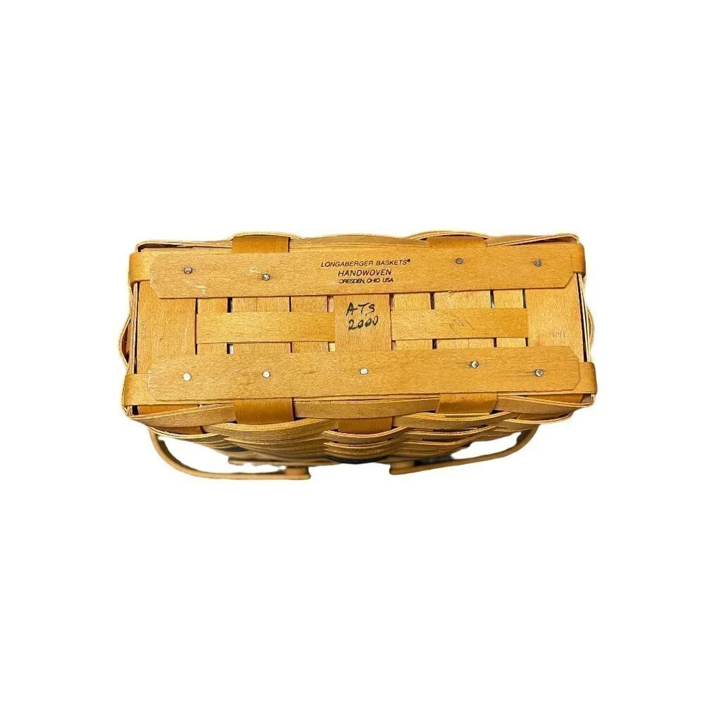 Longaberger Collectors Club Membership Basket 2000 with Cloth Insert